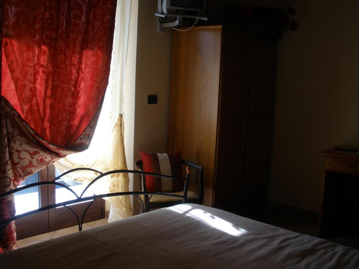 Agriturismo Monbertola โกโวเน ภายนอก รูปภาพ